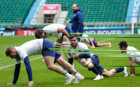 England rugby players warm up