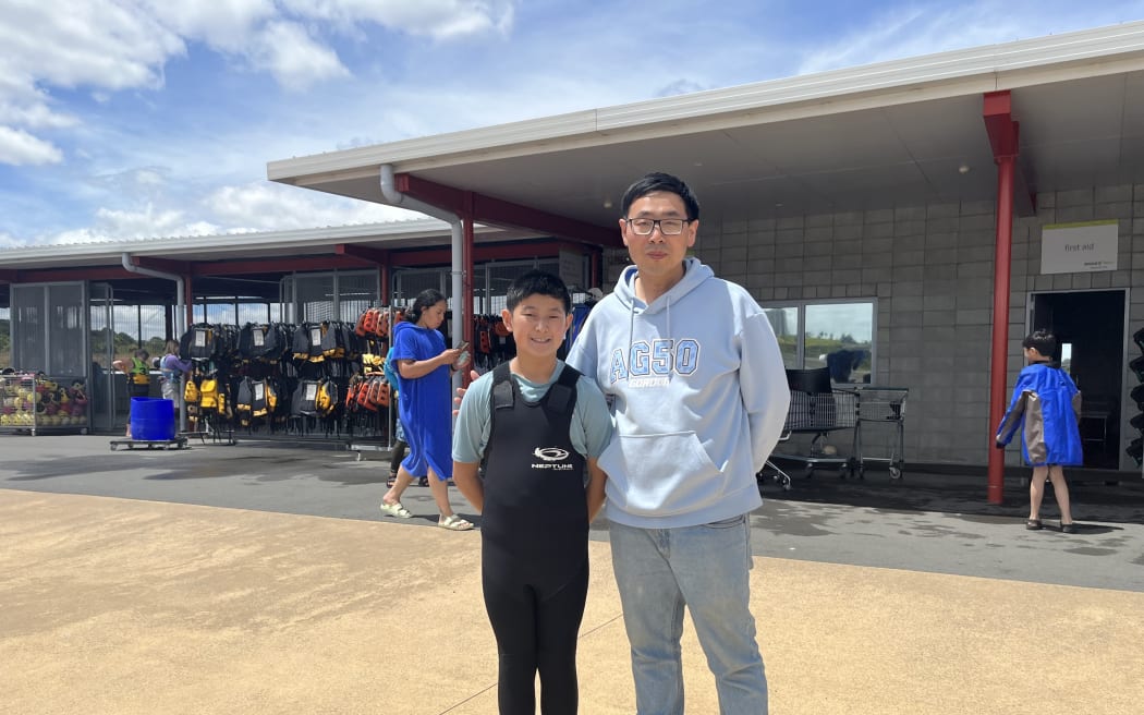Auckland residents from Chinese and Pacific communities participated in Drowning Prevention Auckland's WAI WISE workshop to learn essential water safety skills.