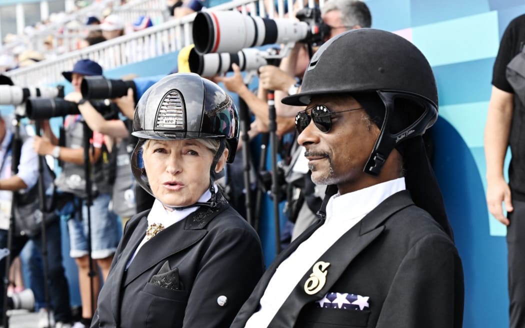 Martha Stewart and Snoop Dogg in the audience during the team dressage final at the Château de Versailles, during the Summer Olympics in Paris 2024.
Photo: Henrik Montgomery / TT / Code 10060 (Photo by HENRIK MONTGOMERY / TT NEWS AGENCY / TT News Agency via AFP)