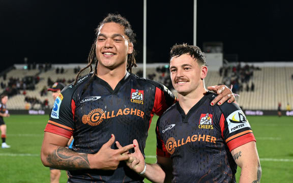 Naitoa Ah Kuoi and Leroy Carter of the Chiefs.