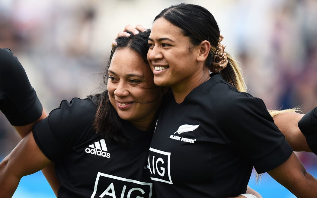 Black Ferns Natahlia Moors and Langi Veainu 2020.