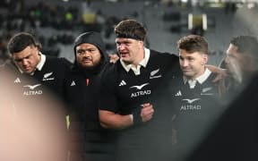 Scott Barrett addresses the All Blacks.