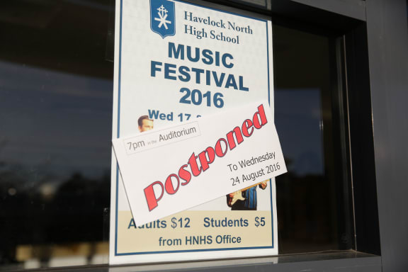 Havelock North High School is closed due to an outbreak of Campylobacter bacteria in Havelock North.