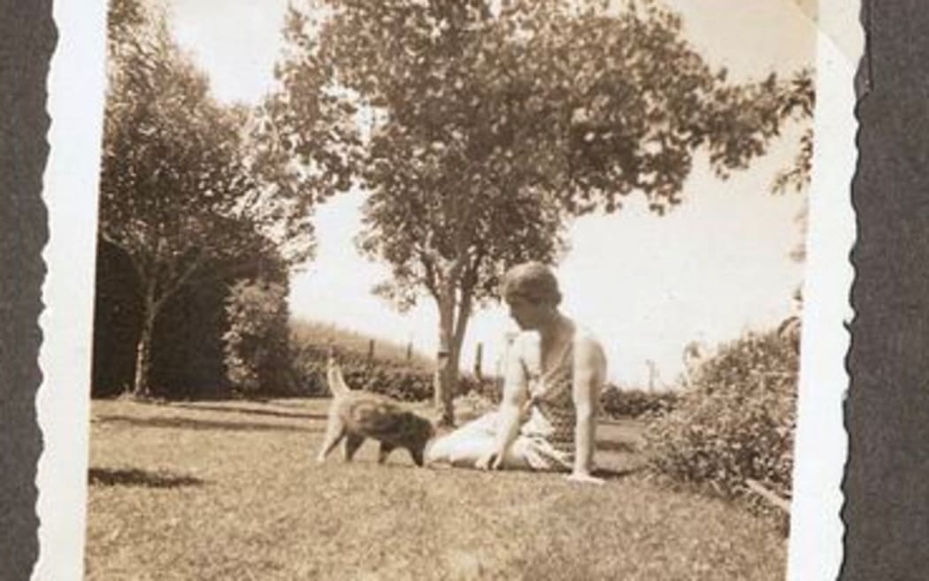 Rhoda McWhannell and her cat Diddums in the 1940s