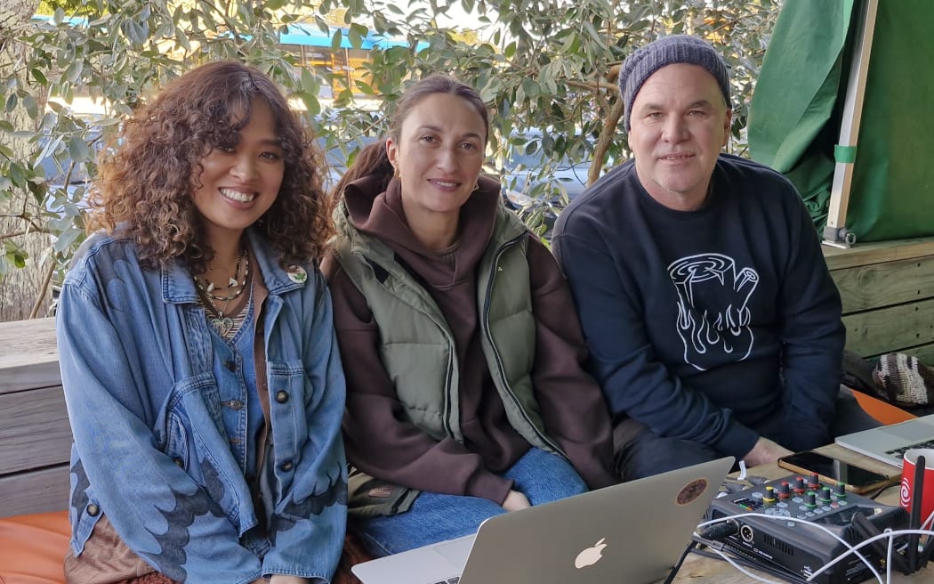 Kyoko Shirai  with Kara Rickard and Mark Williams Live from ULO's Kitchen in Raglan