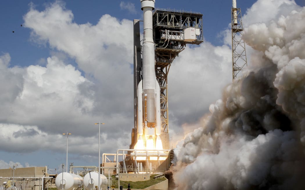 Boeing lanza astronautas de la NASA por primera vez después de años de retraso