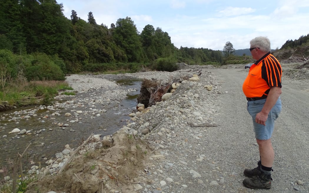 Ongionui Stream, parallel to the mine workings, runs clear usually, protected from mine run-off by a series of settlement ponds and drains.