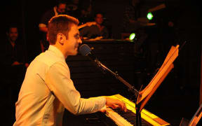 Comedy music composer, Robbie Ellis