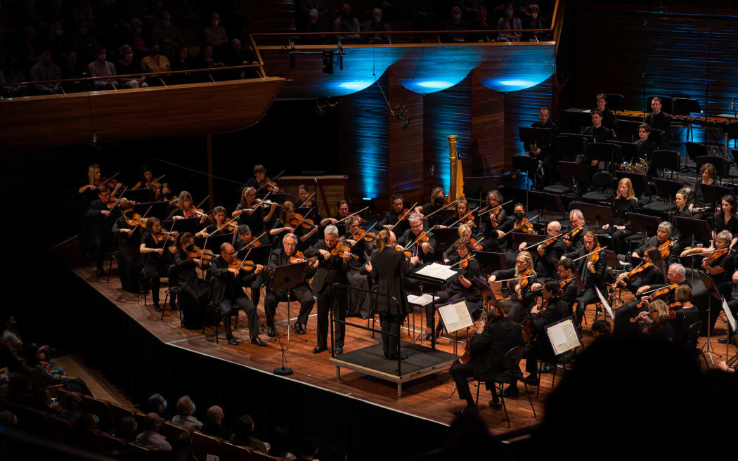 Vesa-Matti Leppänen performing with NZSO at the 75th Jubilee Concert
