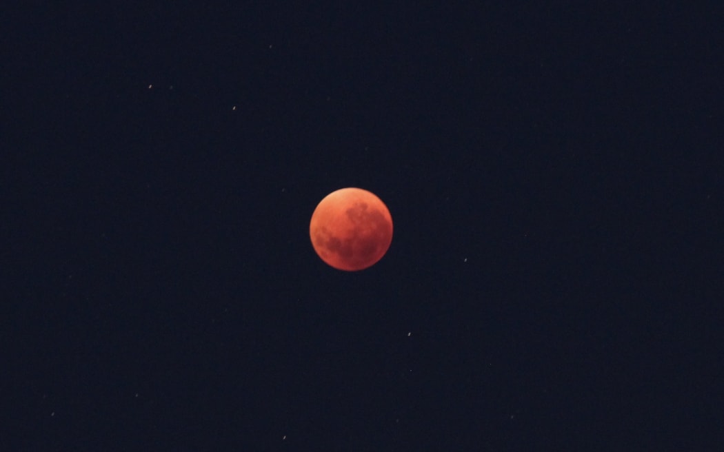 The lunar eclipse (blood moon).