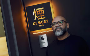 Vishal Vasan, DJ Vee