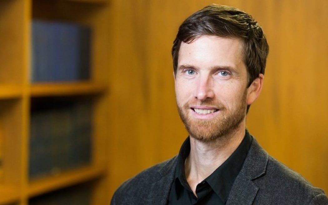 Prof. Tim Kuhner