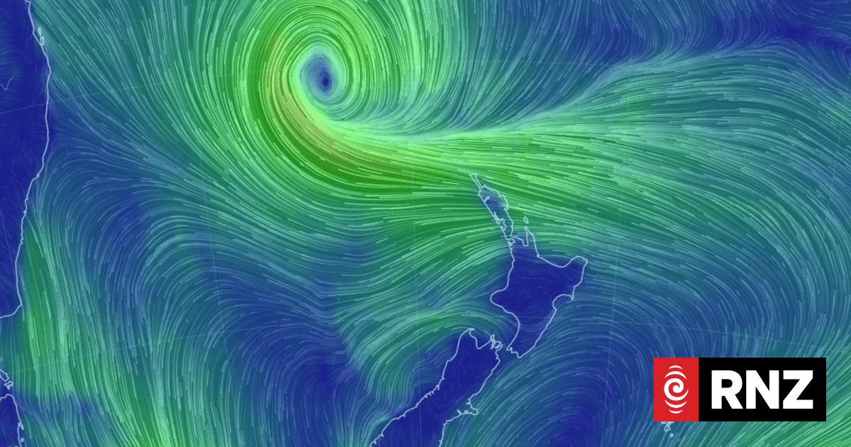 Weather: Strong winds, heavy rain loom as tropical low nears New Zealand