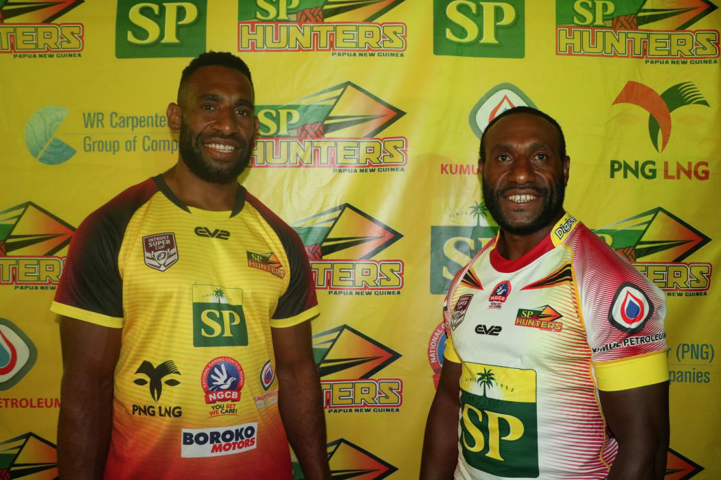 PNG Hunters captain Adex Wera (R) and vice-captain Moses Meninga (L).