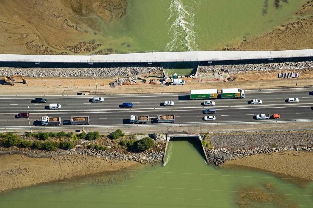 Section of the new shared path taking shape alongside SH1 across the Pahurehure Inlet.