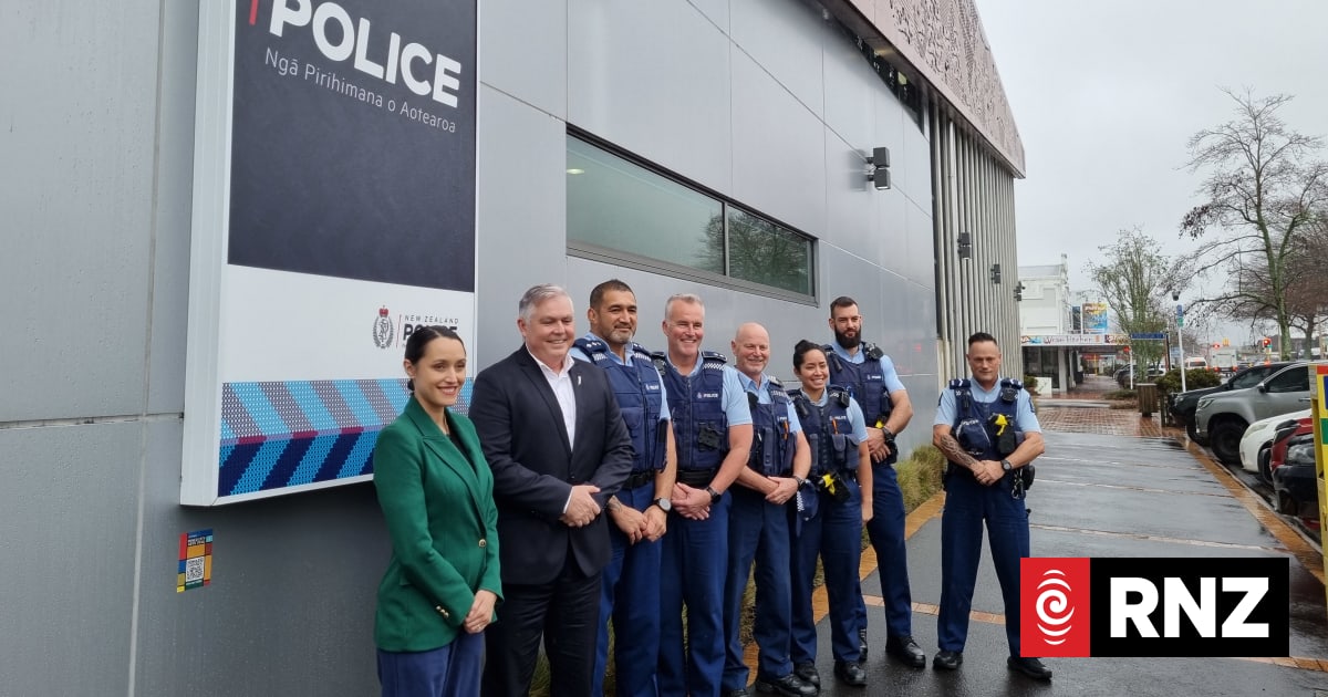 Rotorua police announce new team of six to start on CBD beat | RNZ