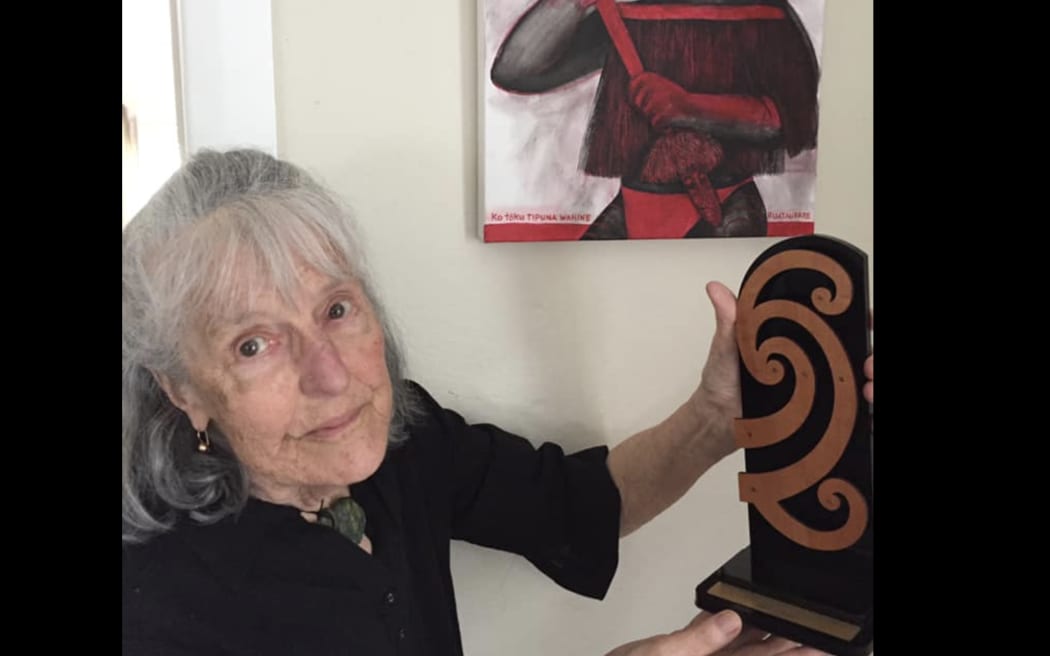 Māori artist and children's book author Robyn Kahukiwa