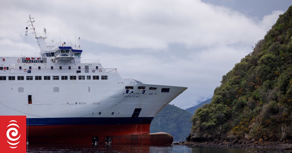 'Very minimal damage' to stricken ferry Interislander head RNZ News