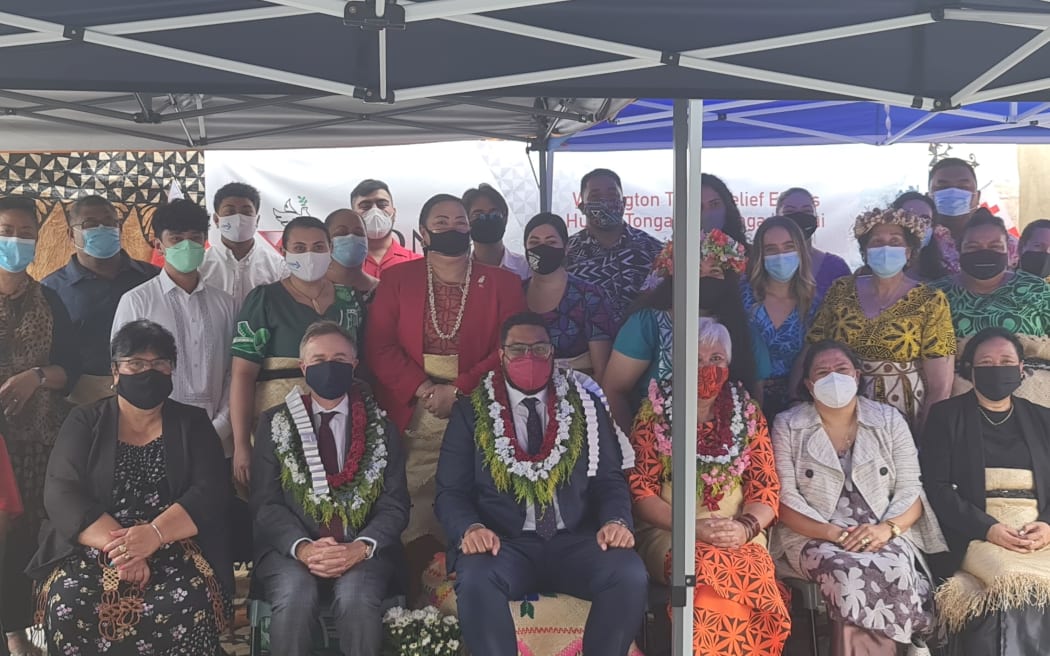 Members of Victoria University Te Herenga Waka and the Wellington Tonga Leaders Council. The University donated $37,000 to help the Council send containers to families in Tonga