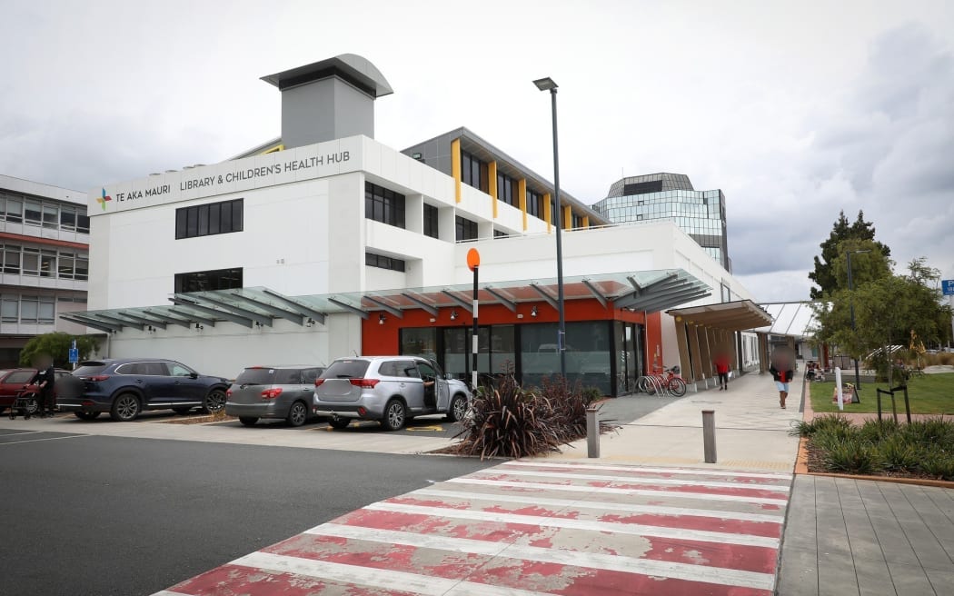 Rotorua Library has a Library to You service, delivering books to schools and housebound customers.