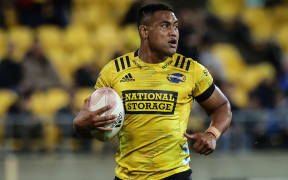 Hurricanes Julian Savea heads for the try line. SKY Super Rugby Trans-Tasman. Hurricanes v Rebels, Sky Stadium, Wellington. Friday 21st May 2021. Copyright photo: Grant Down / www.photosport.nz