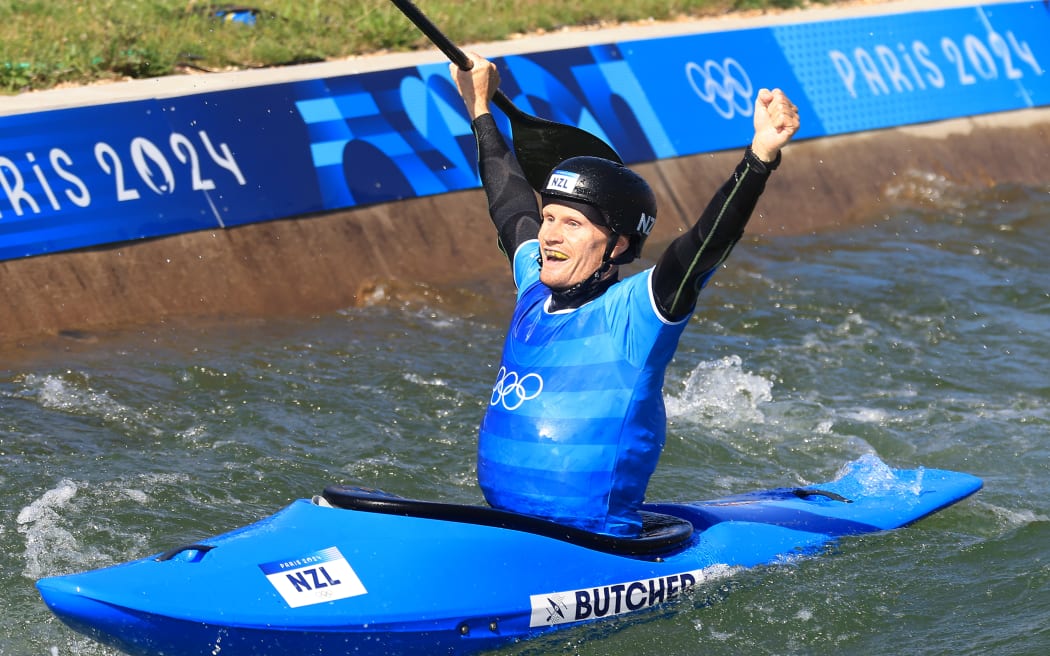 Finn Butcher of New Zealand wins gold in the Canoe Slalom gold medal final, Paris 2024.