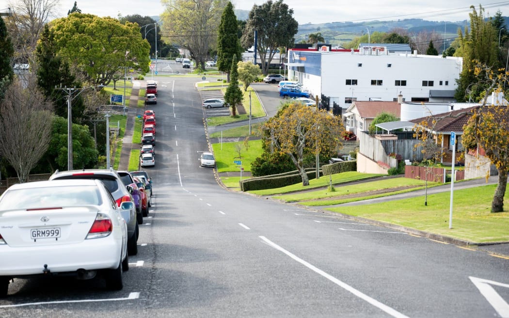 The two-hour time limited side of Tauranga's Fifth Ave is mostly free of cars.