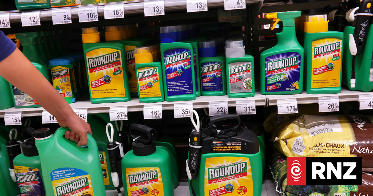 Bayer ordered to pay $3.5 million in latest Roundup weedkiller trial | RNZ