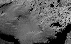 A view taken by Rosetta’s camera of Comet 67P/Churyumov-Gerasimenko 
during the spacecraft’s final descent on 30 September.