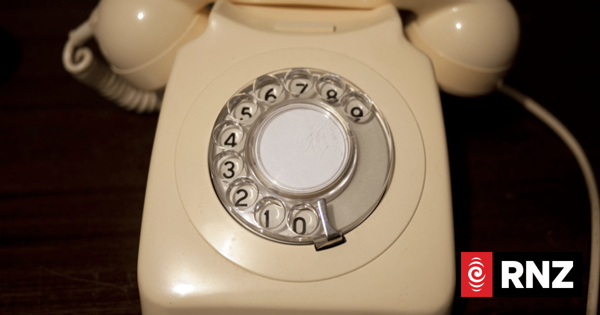 The humble voice call making a comeback | RNZ