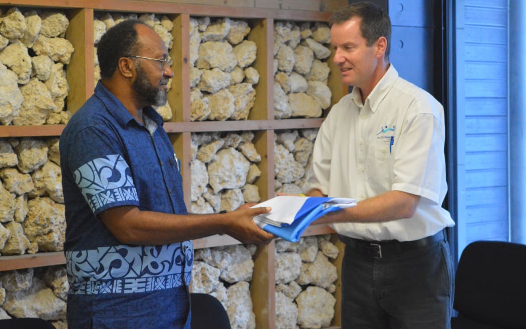 Vanuatu Prime Minister Charlot Salwai meets with Pacific Games Council CEO Andrew Minogue.