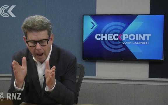 Race against time to get boys out of Thai cave