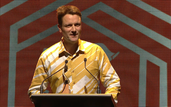 Michael Norris accepting the 2019 SOUNZ Contemporary Award.