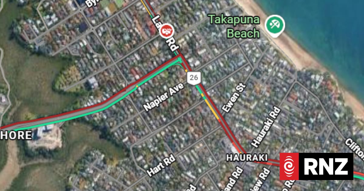 Diesel spill caused cars to slide on busy road in Auckland's Takapuna