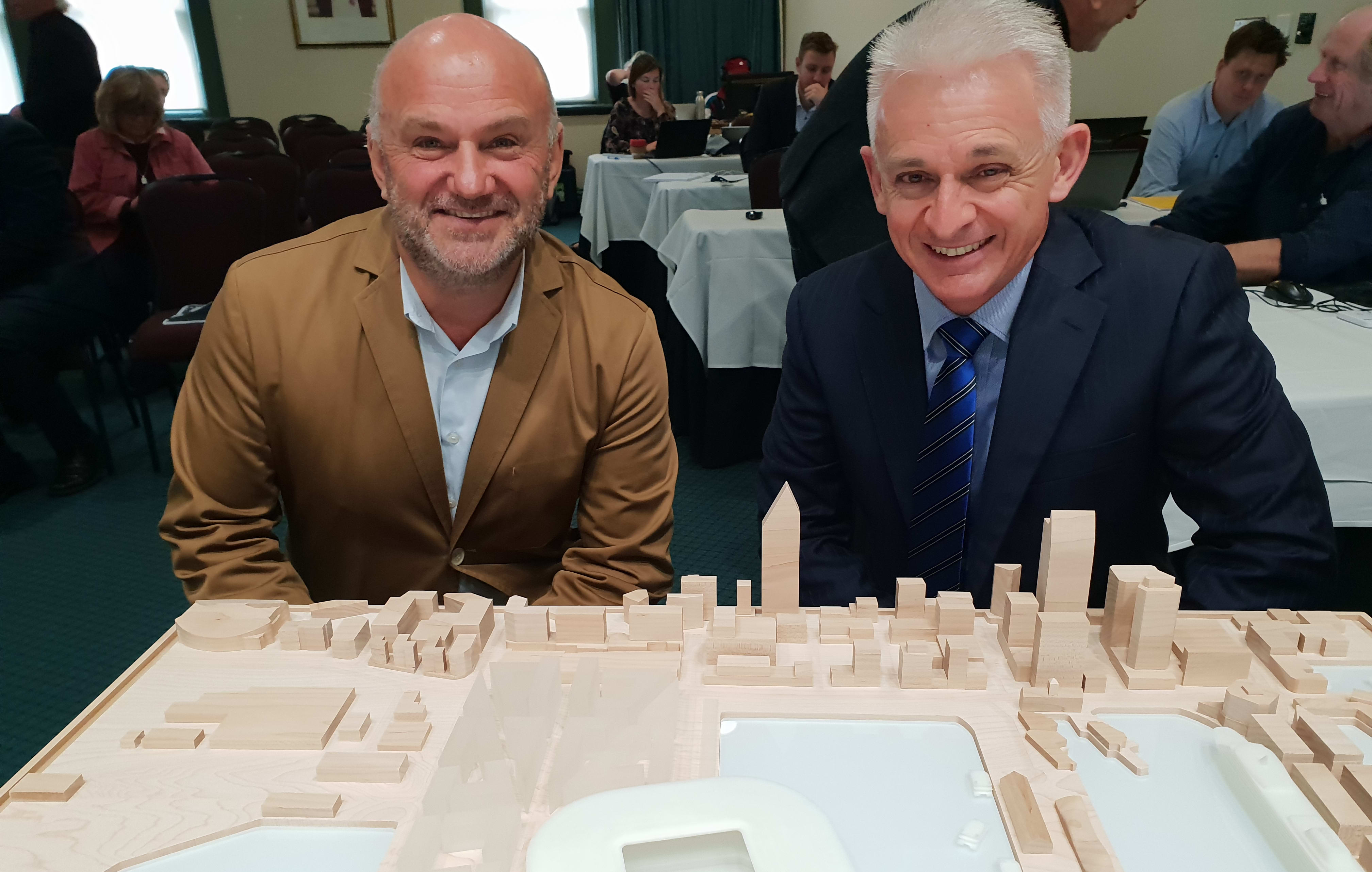 Richard Goldie (left) and Mike Sage from Auckland Waterfront Consortium.
