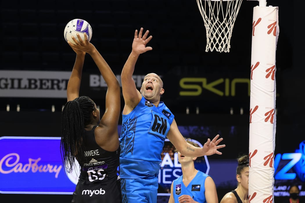 Aotearoa Men Victor Godsmark-White with Silver Ferns Grace Nweke during the Cadbury Netball Series