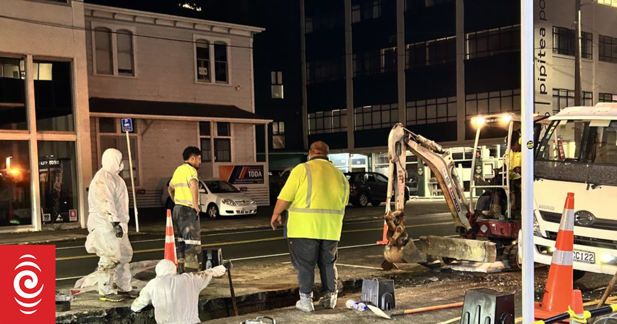 Businesses frustrated after warnings pipe would burst ignored by Wellington Water