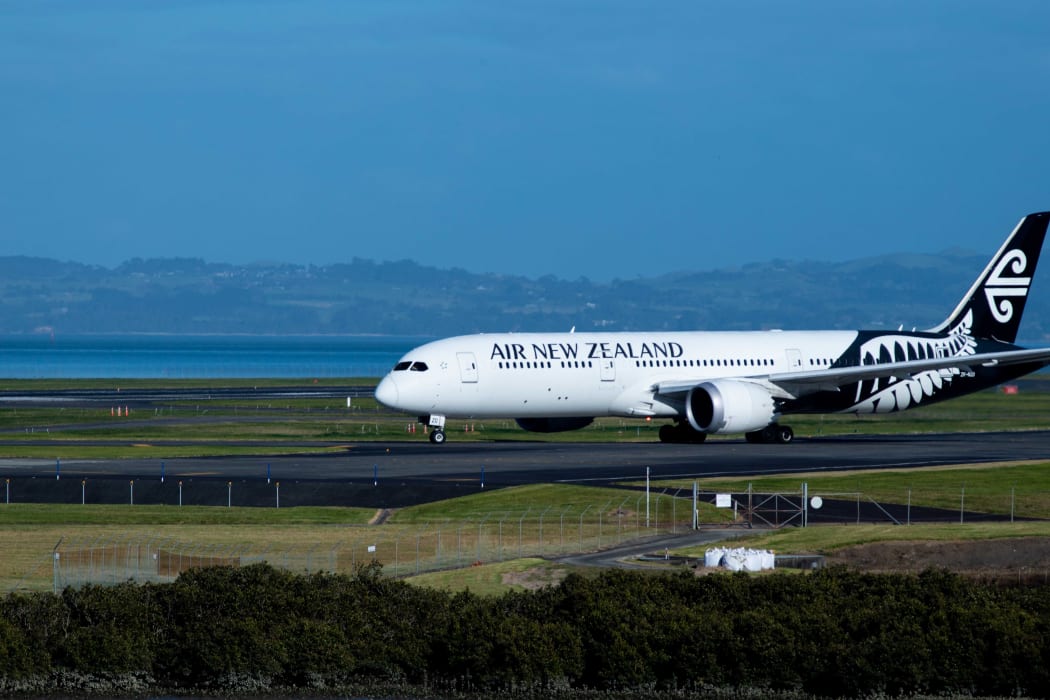 Air New Zealand launches bag tracker feature RNZ News