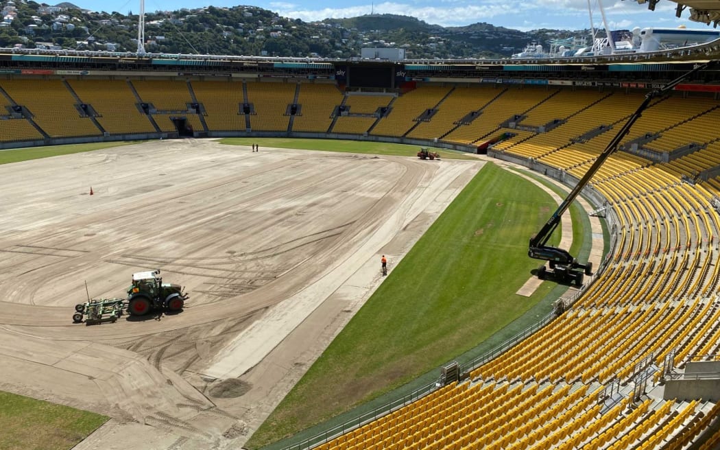 The work on the stadium was completed in 14 days.