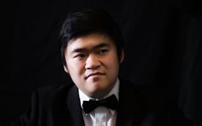 Pianist Moye Chen