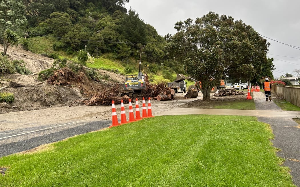 Wet weather in Whakatāne's Valley Road