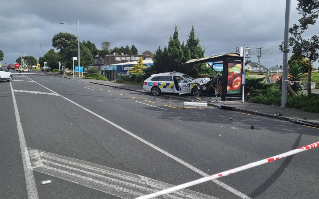 Police car crash in Auckland - New North Road