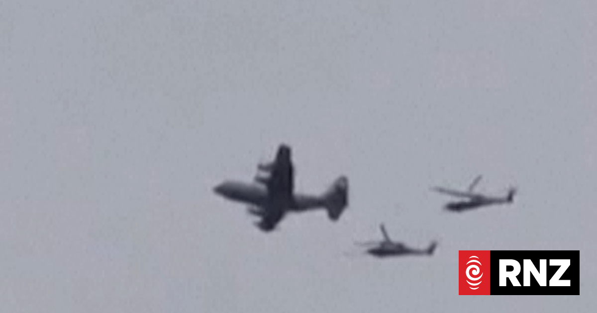 Iran hunts crew member of 'obliterated' US jet after one reported rescued