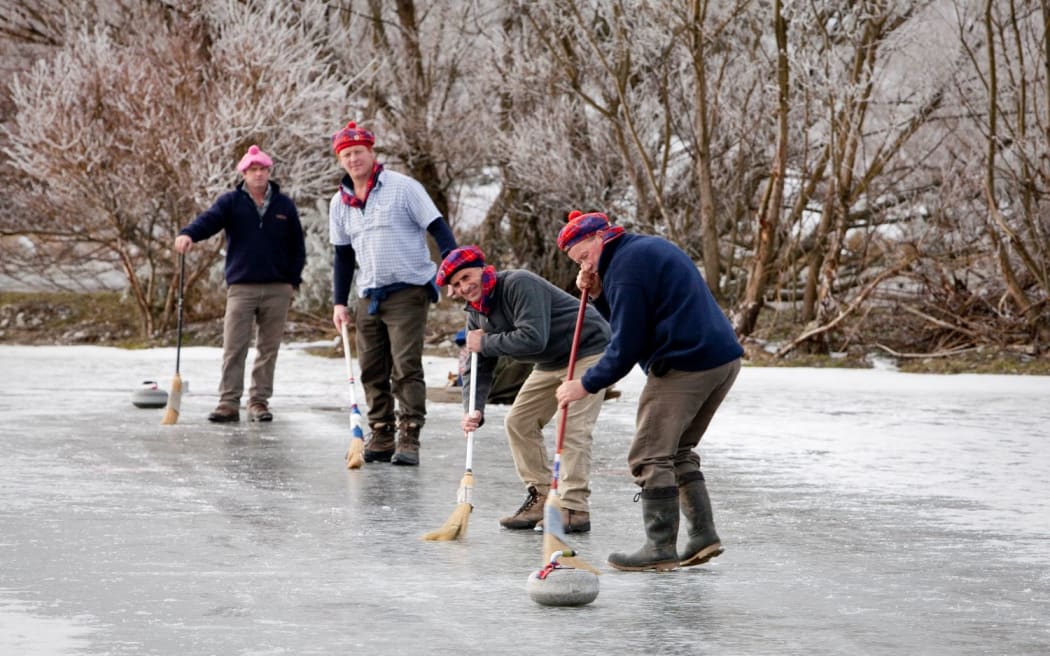 Jock Scott on the endangered sport of outdoor curling | RNZ