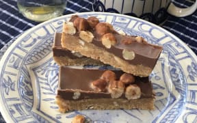 Nut Slice