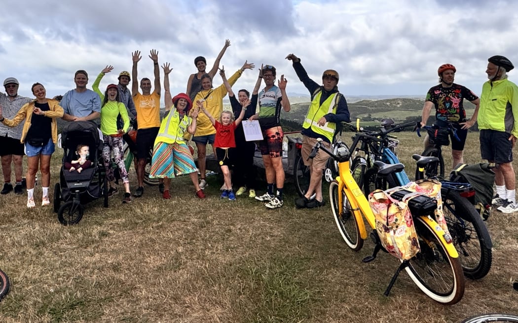 Cyclists at the 2024 Trig Hill Ride on Waiheke Island.