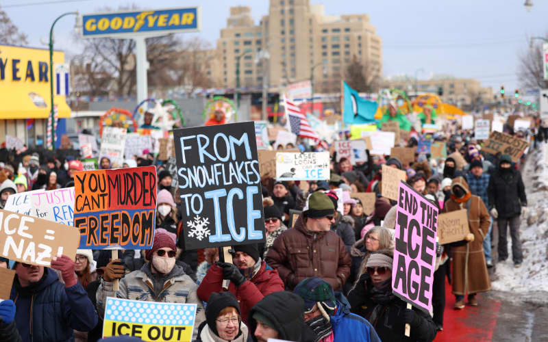 Pentagon readies 1500 troops for potential Minnesota deployment, US ...
