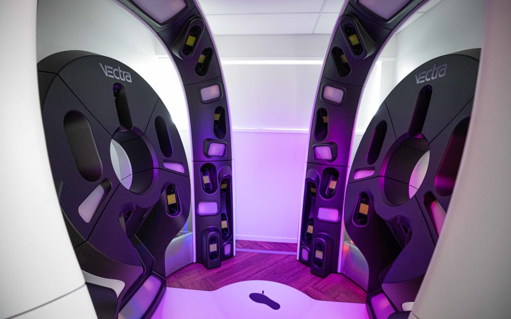 An image of the Skinscape 360 machine