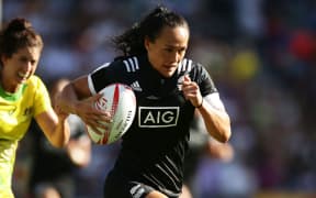 Portia Woodman heads for the try-line