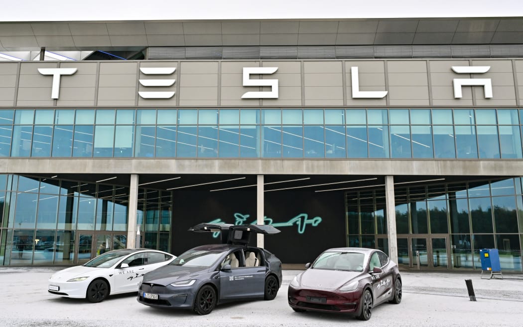 12 January 2024, Brandenburg, Grünheide: The Tesla Gigafactory Berlin-Brandenburg plant. Tesla largely suspends production in Germany - involuntarily. Due to the Houthi attacks in the Red Sea, ships carrying the necessary parts are taking a detour around Africa. This creates a gap in the supply chain. Photo: Patrick Pleul/dpa (Photo by PATRICK PLEUL / DPA / dpa Picture-Alliance via AFP)
